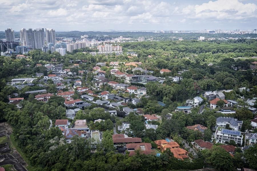 
Khu Hollan Park, gần vườn bách thảo Botanic Gardens của Singapore - Ảnh: Bloomberg
