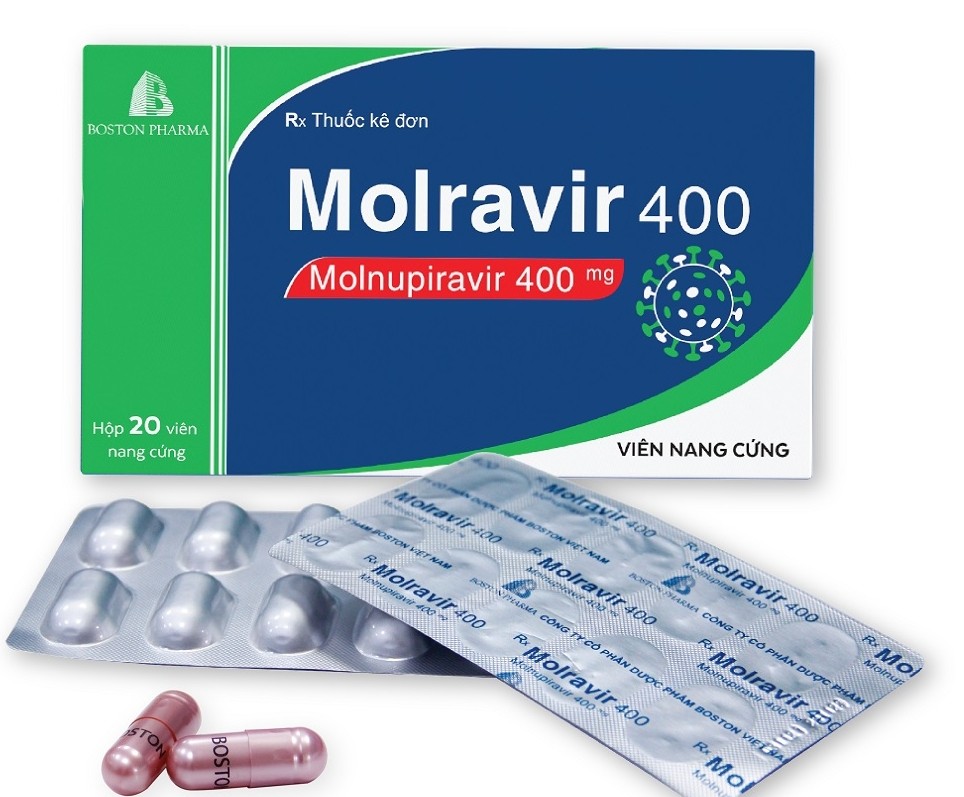 
Thuốc Molnupiravir (400mg) dang viên nang cứng do Công ty Cổ phần Dược phẩm Boston Việt Nam sản xuất, dạng hộp có 1,2,5 vỉ x 10 viên/ vỉ sẽ có giá là 1.500 đồng/viên
