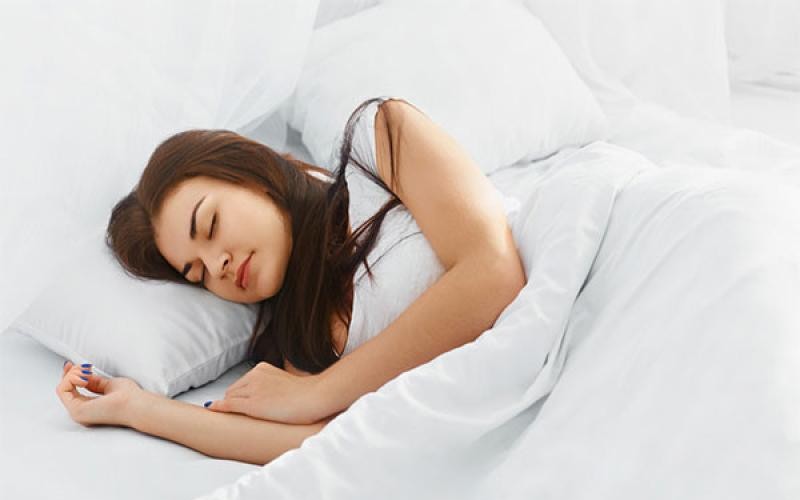 
Trong thời gian ngắn có thể chưa rõ nhưng về lâu về dài, ngủ sai hướng và sai tư thế có thể khiến cơ thể bị tiêu hao năng lượng, ảnh hưởng tiêu cực đến sức khỏe, khiến các chức năng bị rối loạn. Ảnh: minh họa
