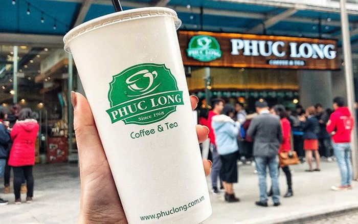 
Năm 2012, Phúc Long chính thức mở rộng hoạt động trong ngành đồ uống bằng việc khai trương cửa hàng Phúc Long Coffee &amp; Tea tại quận 7, TP.HCM
