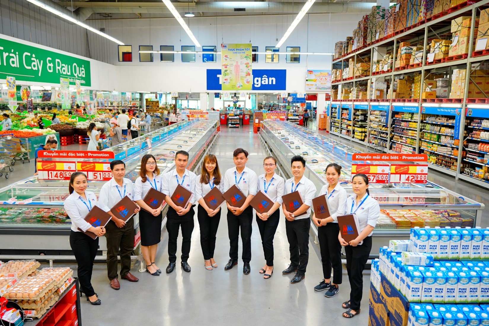 
Với đội ngũ nhân viên nhiệt tình, chuyên nghiệp, Mega Market luôn nhận được sự tin tưởng của người tiêu dùng
