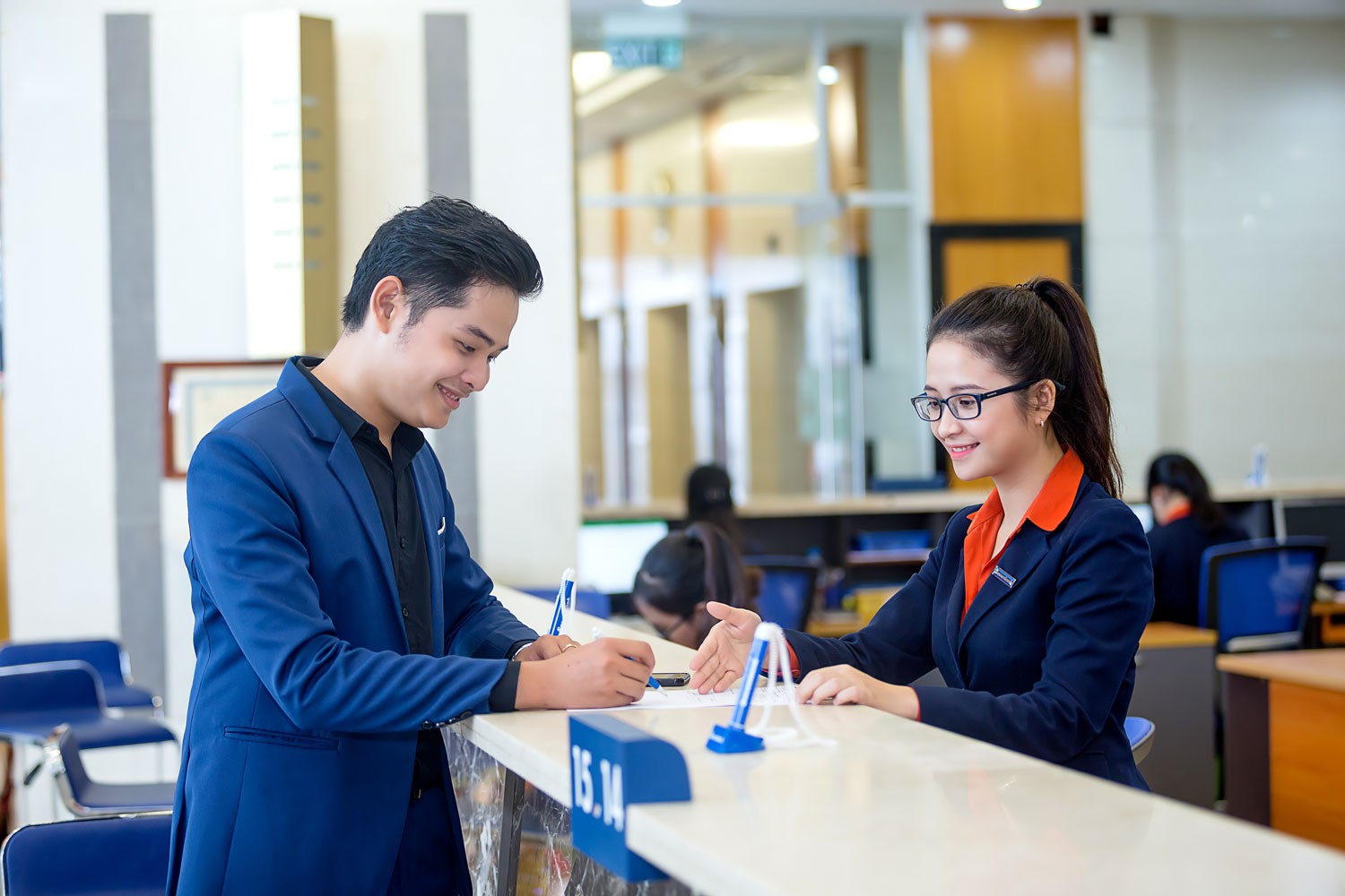 
Lao động thuộc các&nbsp;ngành kinh tế, tài chính và ngân hàng, bảo hiểm có mức thu nhập bình quân cao nhất.
