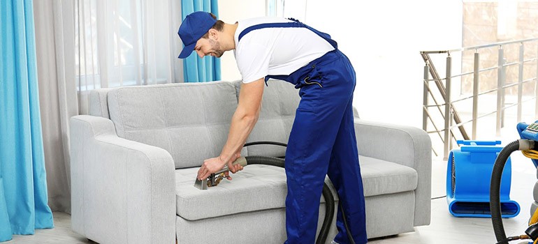 Gợi ý cho bạn những mẹo hay khi vệ sinh ghế sofa, vừa nhanh vừa tiết kiệm nhưng ít ai biết - ảnh 7