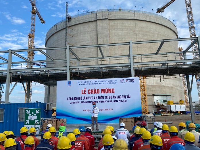 Lễ Chào mừng mốc 1.000.000 giờ làm việc an toàn tại Dự án Kho chứa 1 triệu tấn LNG tại Thị Vải