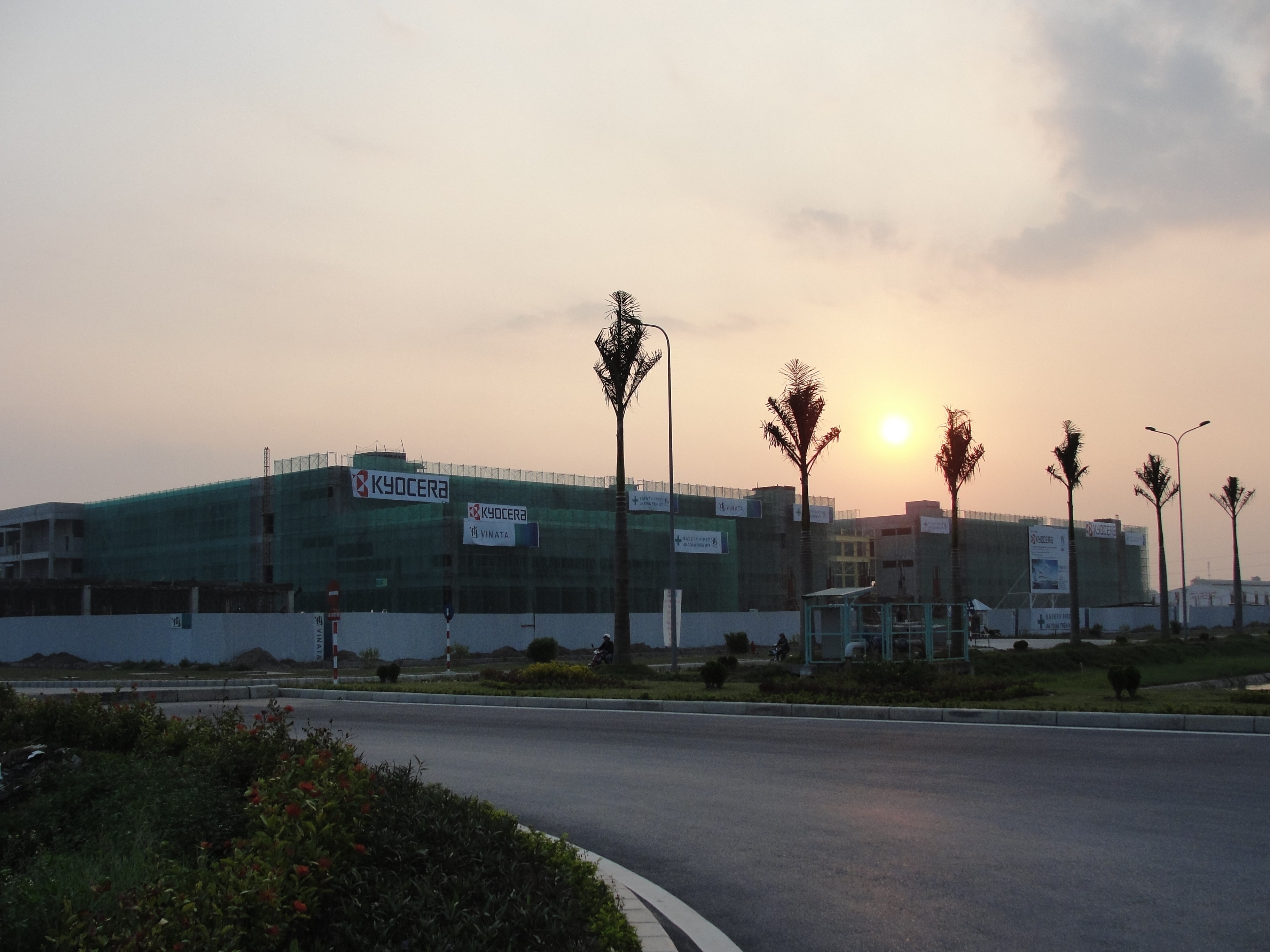
Xuân Mai Corp thi công tổ sản xuất công nghệ cao Kyocera tại Hưng Yên
