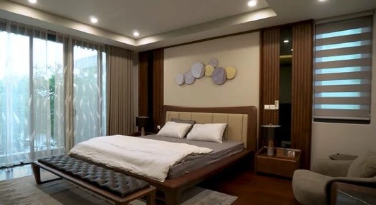 
Phòng ngủ Master rộng rãi, sang trọng và ấm cúng
