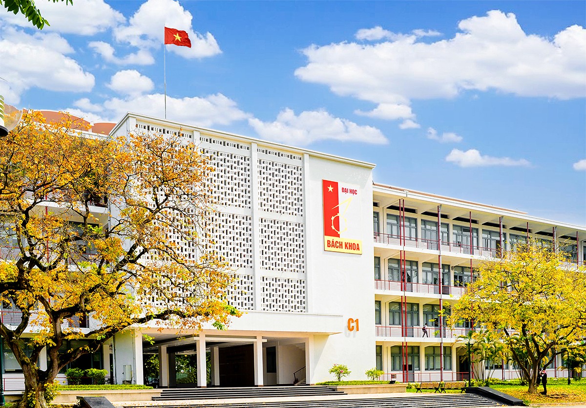 

Trường đại học thuộc khối ngành kỹ thuật sở hữu khuôn viên rộng, đẹp bậc nhất thành phố Hà Nội
