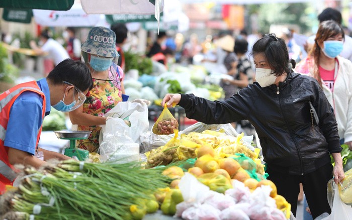 
Thời điểm hiện tại việc “sống chung” với dịch bệnh là điều tất yếu
