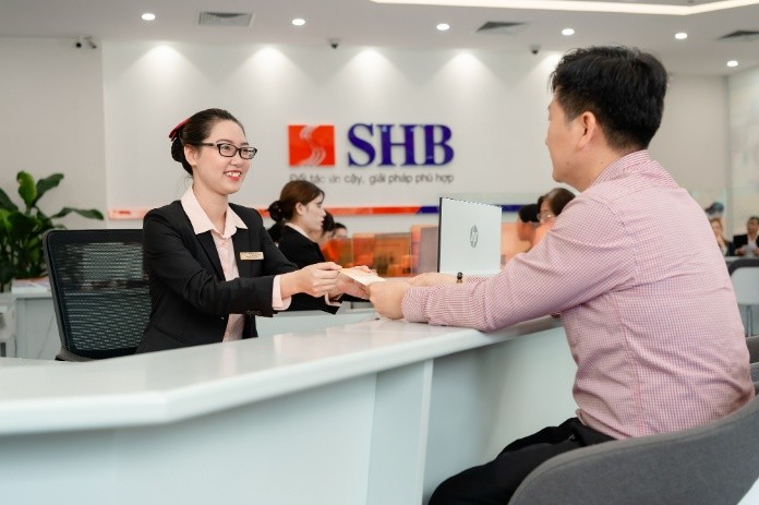 Ngân hàng hoạt động ở nhiều lĩnh vực kinh doanh