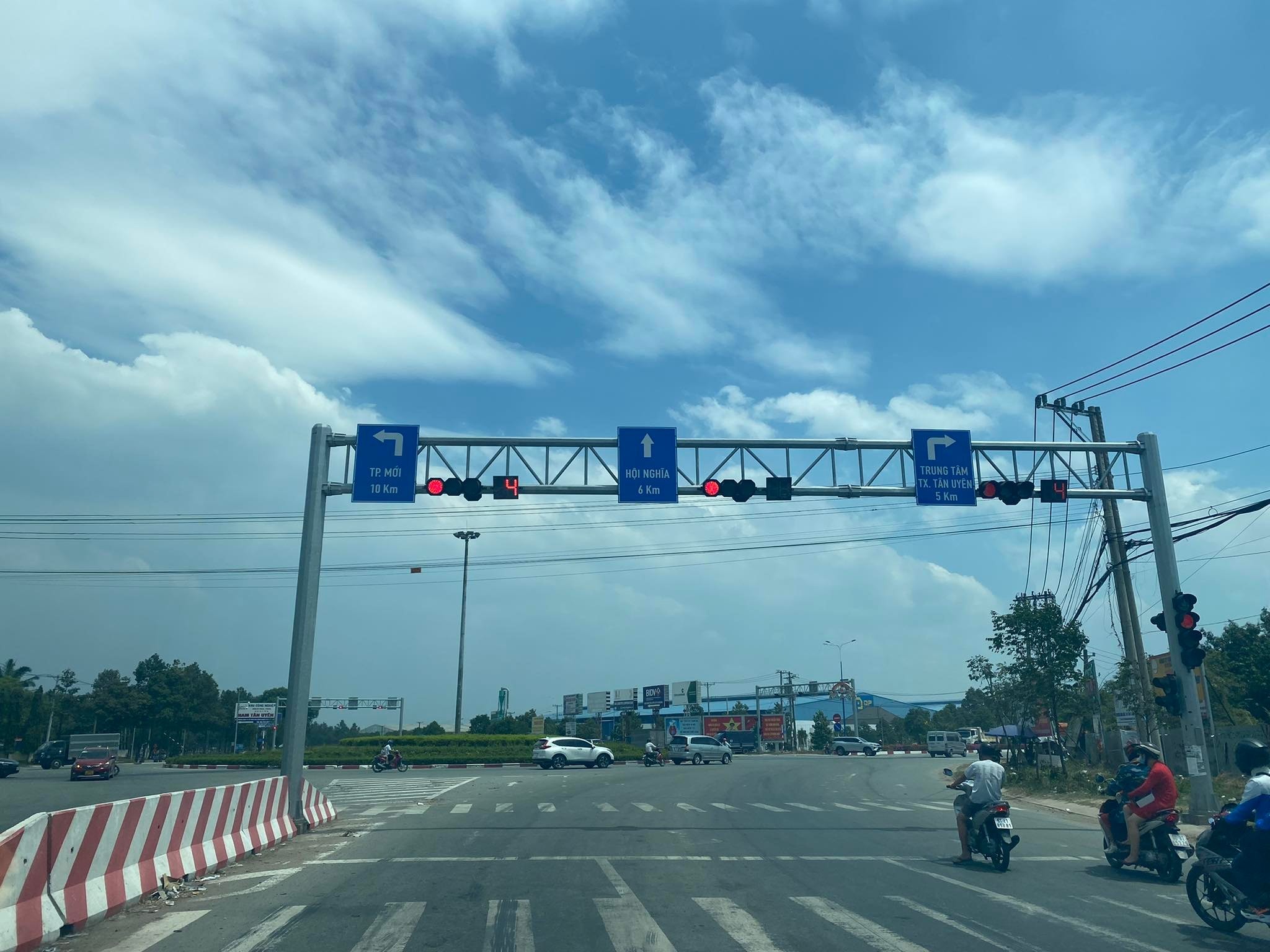 
TP. Dĩ An (tỉnh Bình Dương) được xem là cửa ngõ kết nối thành phố Hồ Chí Minh (Ảnh: Phan Trang)

