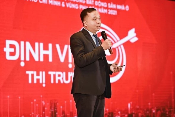 

Ông Võ Hồng Thắng - Phó giám đốc R&amp;D DKRA Việt Nam chia sẻ
