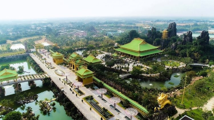 
Khu du lịch giải trí - tâm linh lạc cảnh Đại Nam văn hiến
