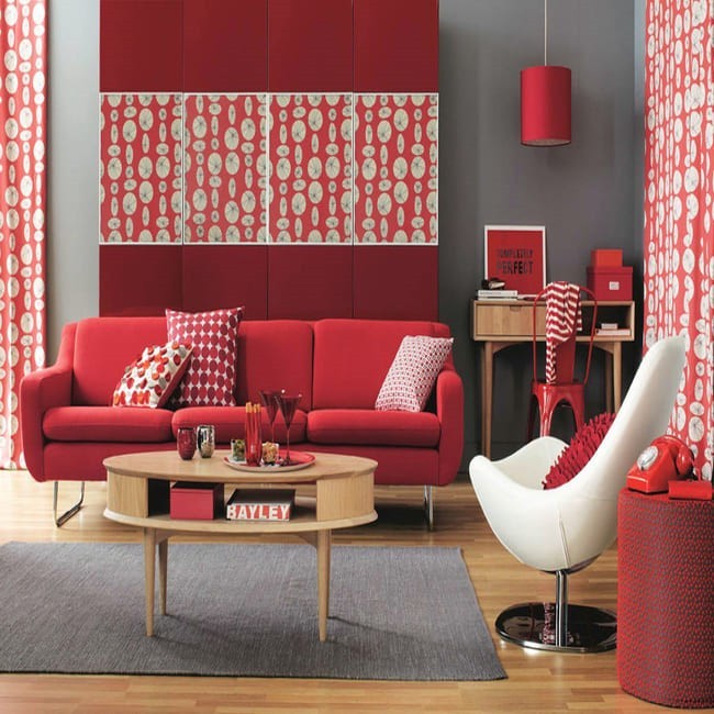 
Mẫu phòng khách màu đỏ kết hợp với tông màu ghi
