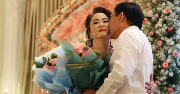 
Bà Phương Hằng và chồng Huỳnh Uy Dũng

