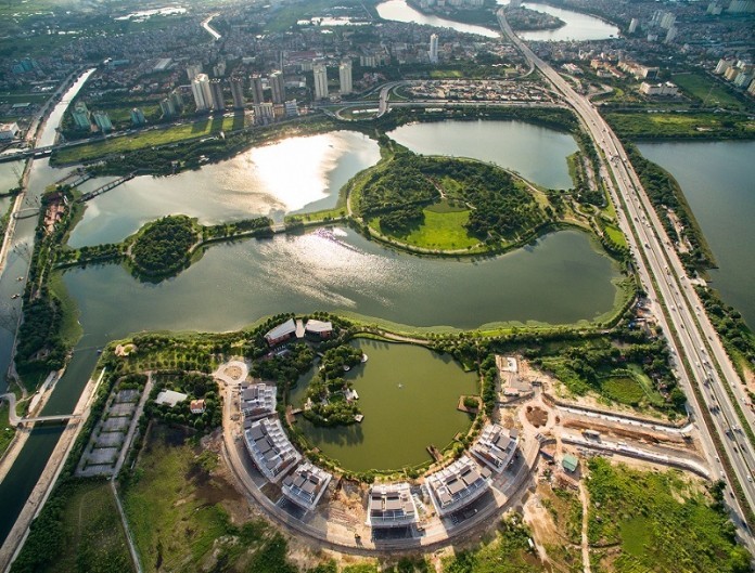 
Công viên Yên Sở nằm ngay nút giao cắt giữa cao tốc Pháp Vân và Cầu Giẽ thuộc phường Yên Sở, Hoàng Mai
