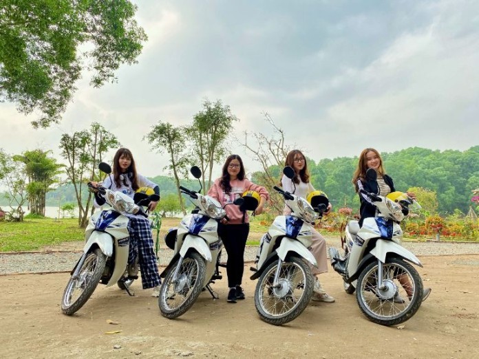 
Việc đi phượt bằng xe máy là lựa chọn của giới trẻ
