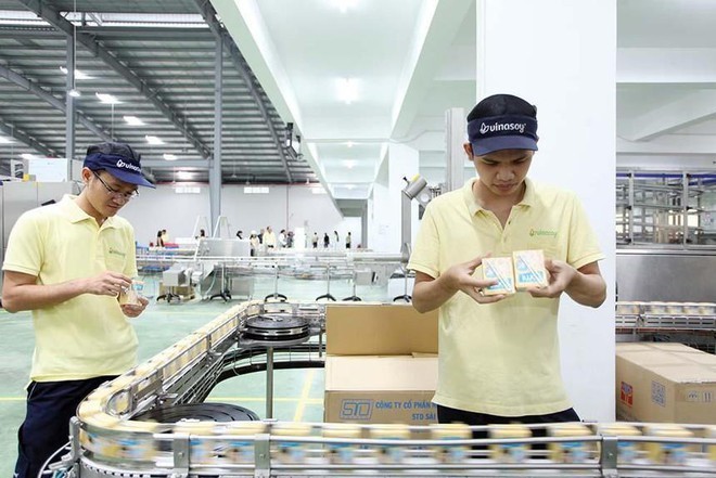 
Bên trong nhà máy sản xuất sữa thuộc Công ty cổ phần Đường Quảng Ngãi
