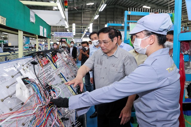 
Thủ tướng Phạm Minh Chính thăm và làm việc với Công ty Cổ phần Tập đoàn Trường Hải (THACO) tại khu kinh tế mở Chu Lai
