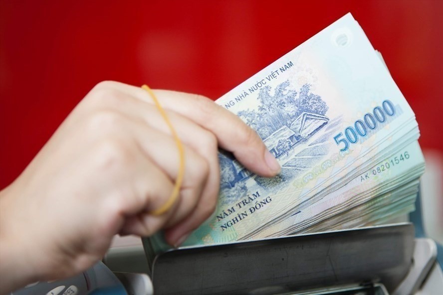 Ngân hàng Nhà nước cũng sẽ tiếp tục kiểm soát chặt các khoản cho vay vào những lĩnh vực chứa tiềm ẩn rủi ro như bất động sản, chứng khoán, trái phiếu doanh nghiệp.