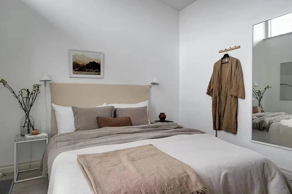 
Không gian phòng ngủ chính của gia chủ đảm bảo được sự riêng tư và thoải mái khi sử dụng, giúp cho giấc ngủ có chất lượng tốt nhất
