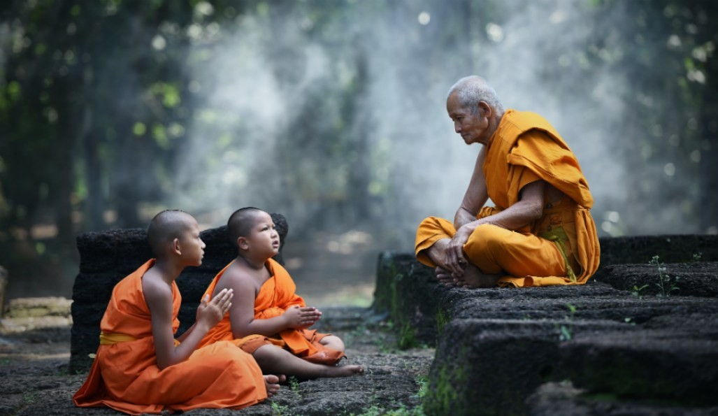 

Theo Đức Phật, nhân quả thiện ác luôn luôn được Ngài răn dạy đệ tử của mình bởi khi vướng vào cái ác thì luôn phải chịu khổ và không có cách này bước ra được

