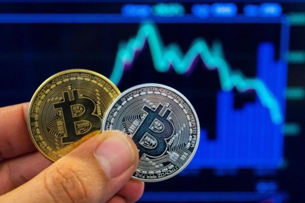 Giá Bitcoin hôm nay 22/4: Giảm đồng loạt sau khi Fed xác nhận mức tăng lãi suất "khủng" - ảnh 2