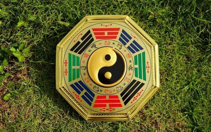 



Quẻ Hỏa Trạch Khuê là quẻ hung - sự đối đầu, trái ngược

