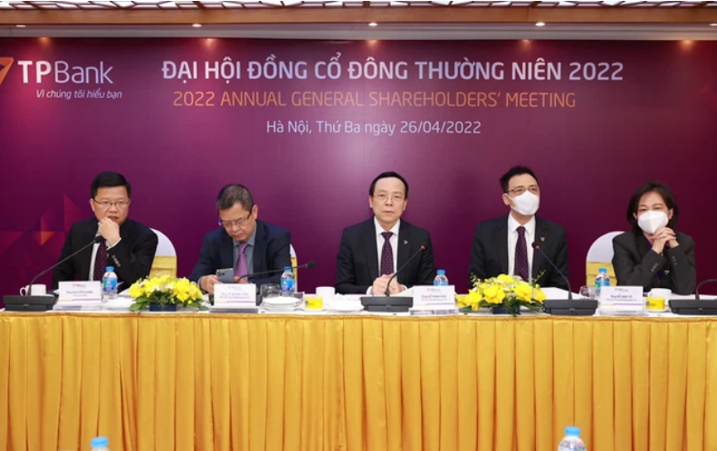 
Sáng ngày 26/4/2022 Ngân hàng TMCP Tiên Phong (TPBank - TPB) đã tổ chức họp Đại hội đồng cổ đông thường niên năm 2022
