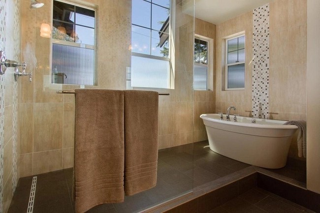 
Phòng tắm đứng sẽ khiến cho bạn có được cảm giác tự do và thuận tiện hơn nhiều so với việc tắm bồn
