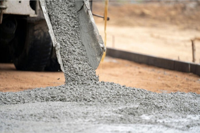 



Bê tông khô được sử dụng nhiều trong các công trình xây dựng

