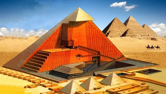 
Các khối đá xây kim tự tháp được mài nhẵn bề mặt và được xếp chồng lên nhau tới độ cao gần 150m
