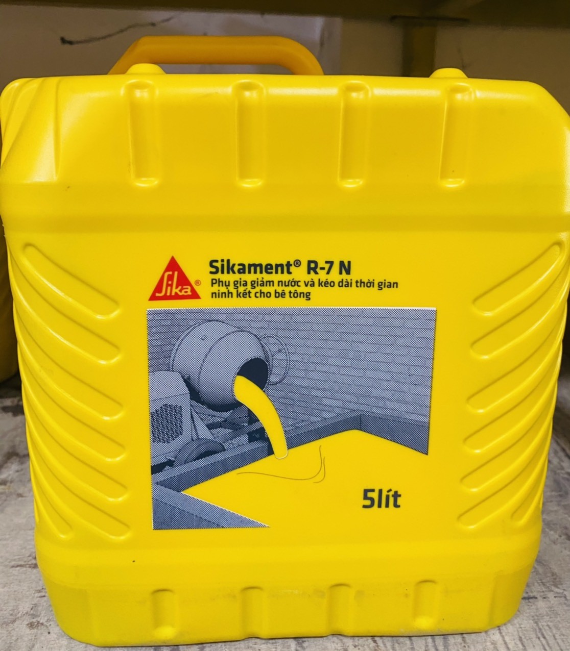 
Sika R7 có khả năng giúp bê tông đông kết nhanh, tiết kiệm thời gian thi công
