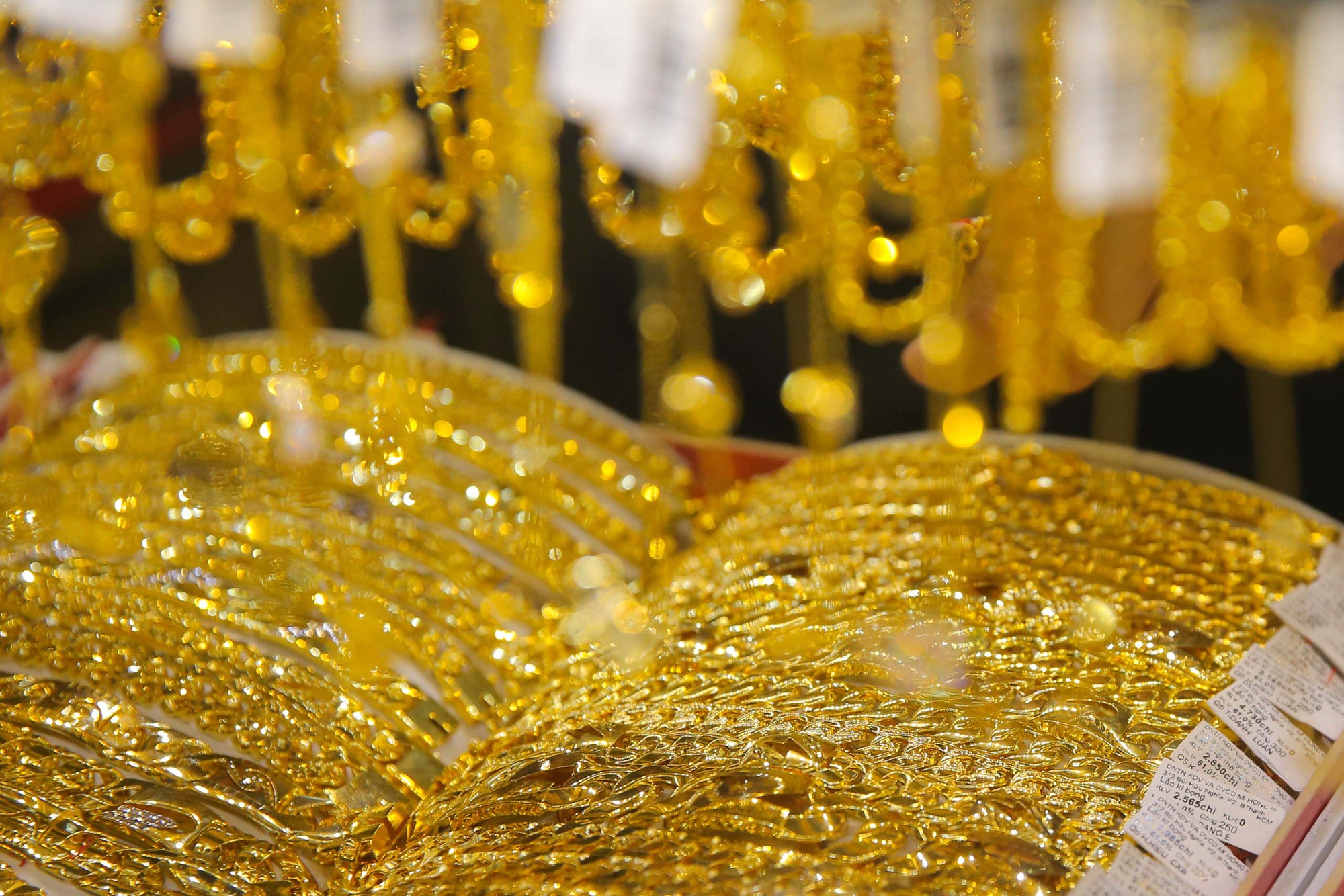 
Tuổi vàng được coi là một đơn vị để đo độ tinh khiết đối với những sản phẩm được làm bằng vàng
