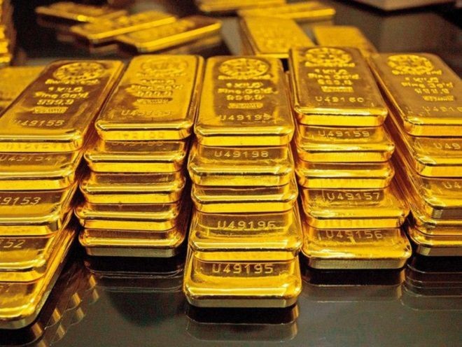 
Vàng 9999 còn được người Việt Nam gọi là vàng ta nghĩa là bên trong sản phẩm có tỷ lệ vàng nguyên chất lên đến 99,99%
