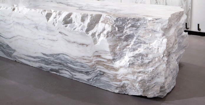 
Đá Marble nhân tạo là loại đá vôi biến chất
