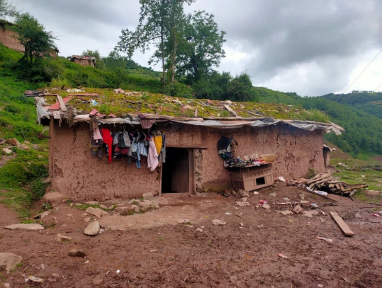 
Những clip kể nghèo kể khổ ở làng Atule'er không phải là hiếm
