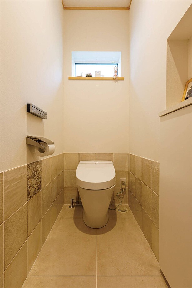 
Phòng vệ sinh và phòng tắm nhỏ gọn nhưng đầy đủ tiện nghi
