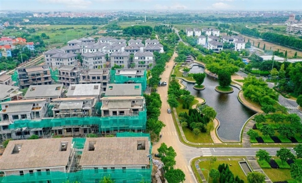 

Giá bất động sản vùng ven Hà Nội nhiều lần thiếp lập mốc mới sau 10 năm.

