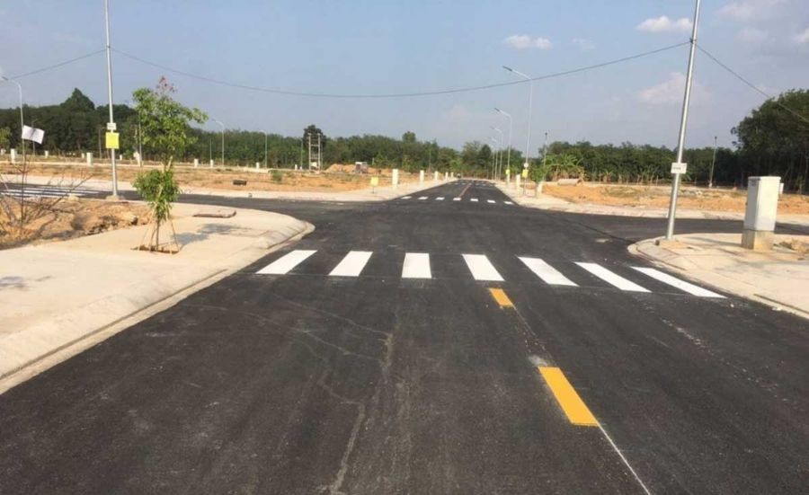Mối giới bất chấp tất cả để bán đất cho khách 