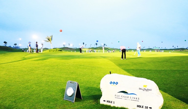 
Sân golf&nbsp;18 hố dạng links của&nbsp;FLC Luxury Resort Samson
