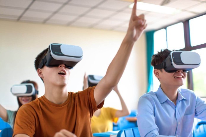 


Công nghệ thực tế ảo tăng cường được ứng dụng trong giáo dục giúp sinh viên hứng thú trong học tập
