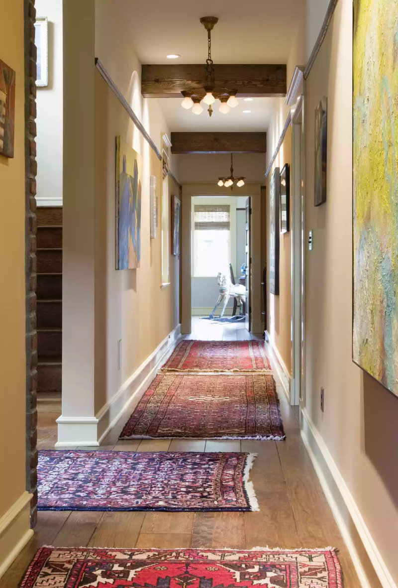 
Sử dụng thảm trải sàn để khắc phục lỗi hành lang dài và hẹp
