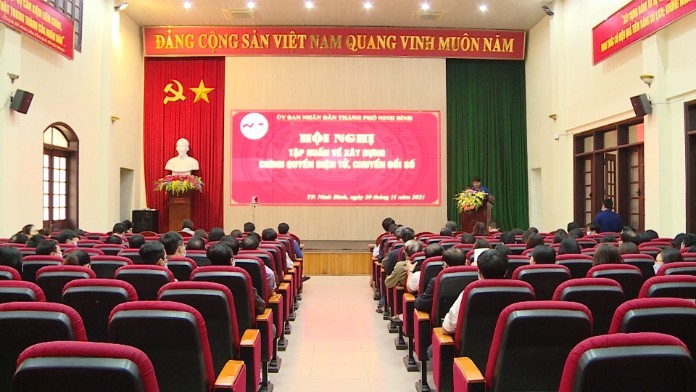
Tỉnh Ninh Bình cũng phấn đấu xây dựng và phát triển chính quyền số tỉnh Ninh Bình có các mô hình hoạt động sao cho phù hợp
