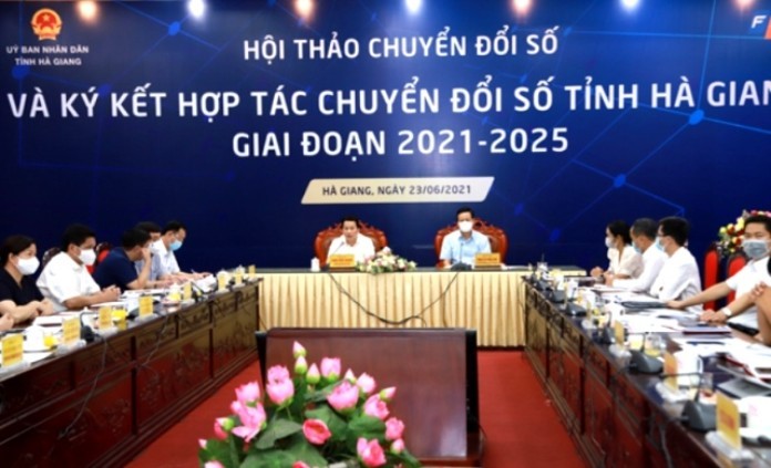 
Ngày ký kết chuyển đổi số tại Hà Giang
