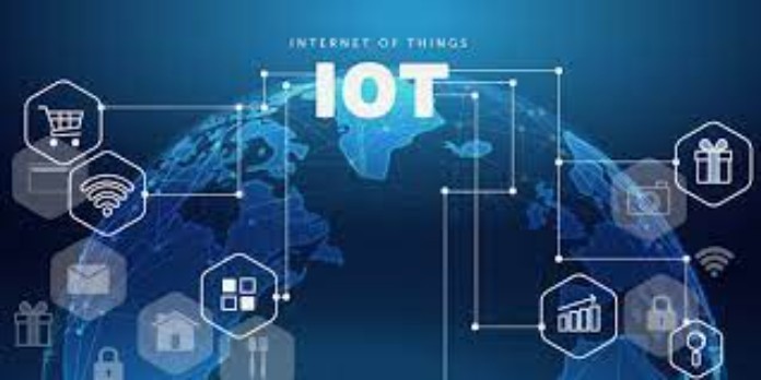Người dùng có thể truy cập vào tài nguyên trên đám mây thông qua internet
