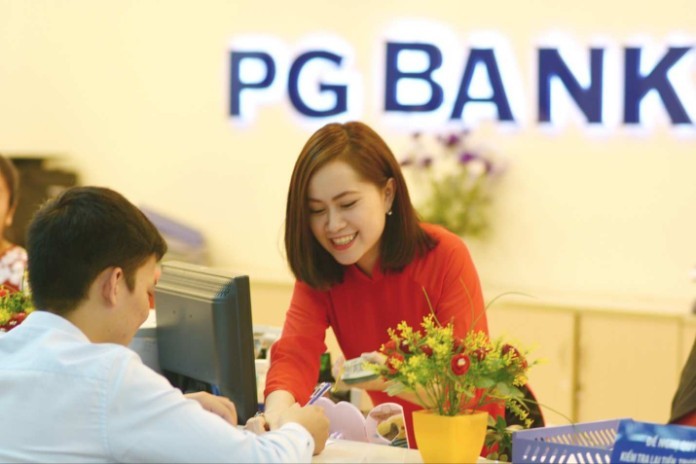 
&nbsp;PG Bank cung cấp đầy đủ các sản phẩm, dịch vụ giống như các ngân hàng truyền thống
