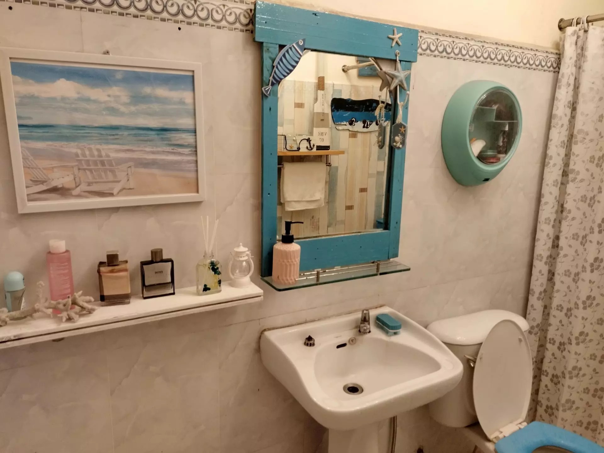 
Phòng vệ sinh được trang trí theo phong cách đại dương
