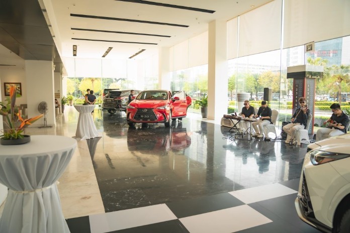 Trân quý từng khách hàng đến thăm Lexus Thăng Long