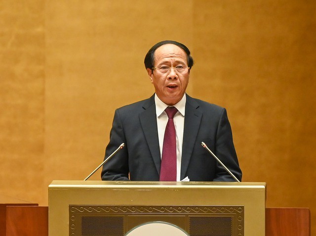 
Phó Thủ tướng Lê Văn Thành trình bày báo cáo của Chính phủ về tình hình kinh tế-xã hội tại phiên khai mạc Kỳ họp thứ 3 Quốc hội khóa XV.

