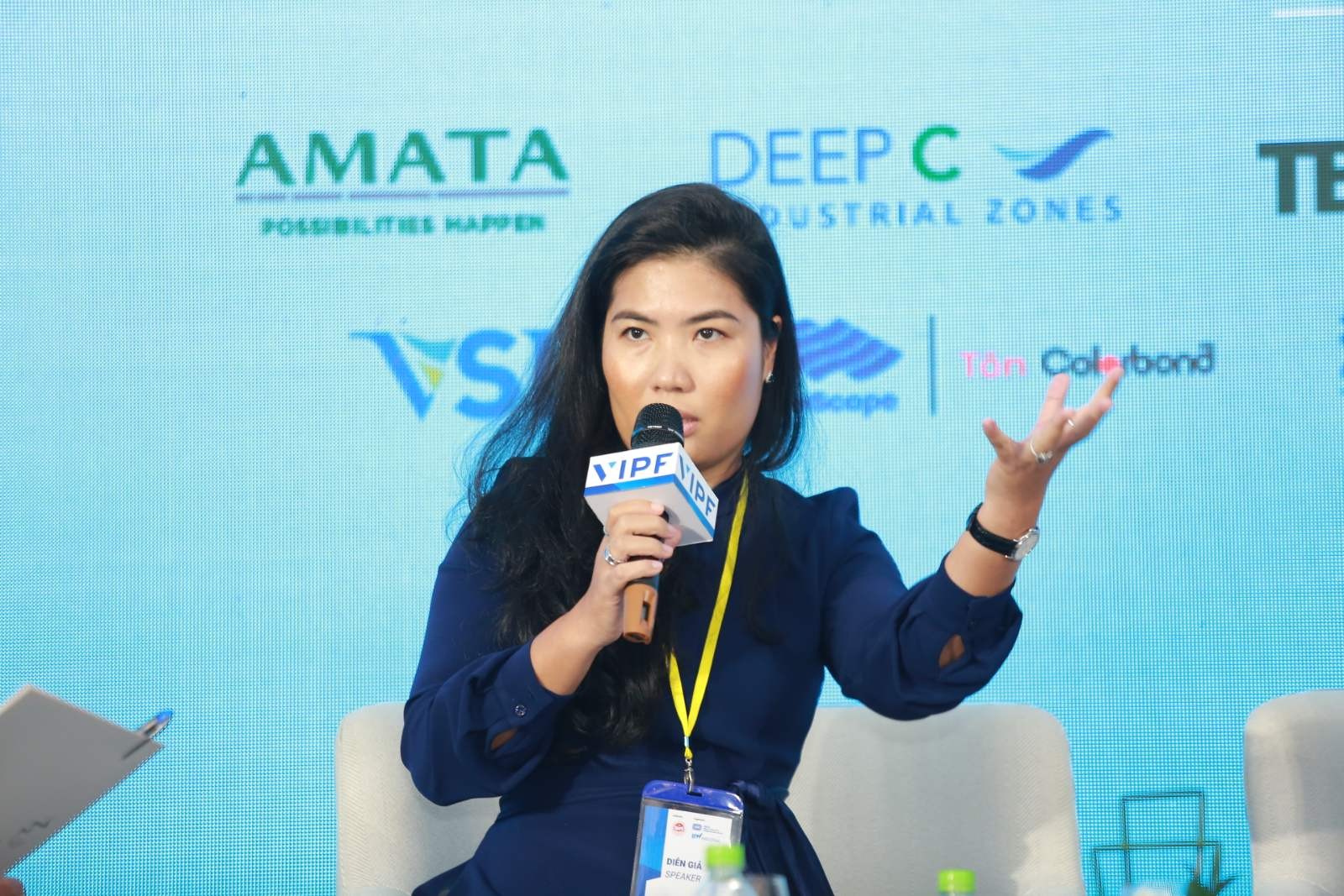 
Bà Trang Bùi – Tổng giám đốc Cushman &amp; Wakefield Việt Nam phát biểu tại Diễn đàn
